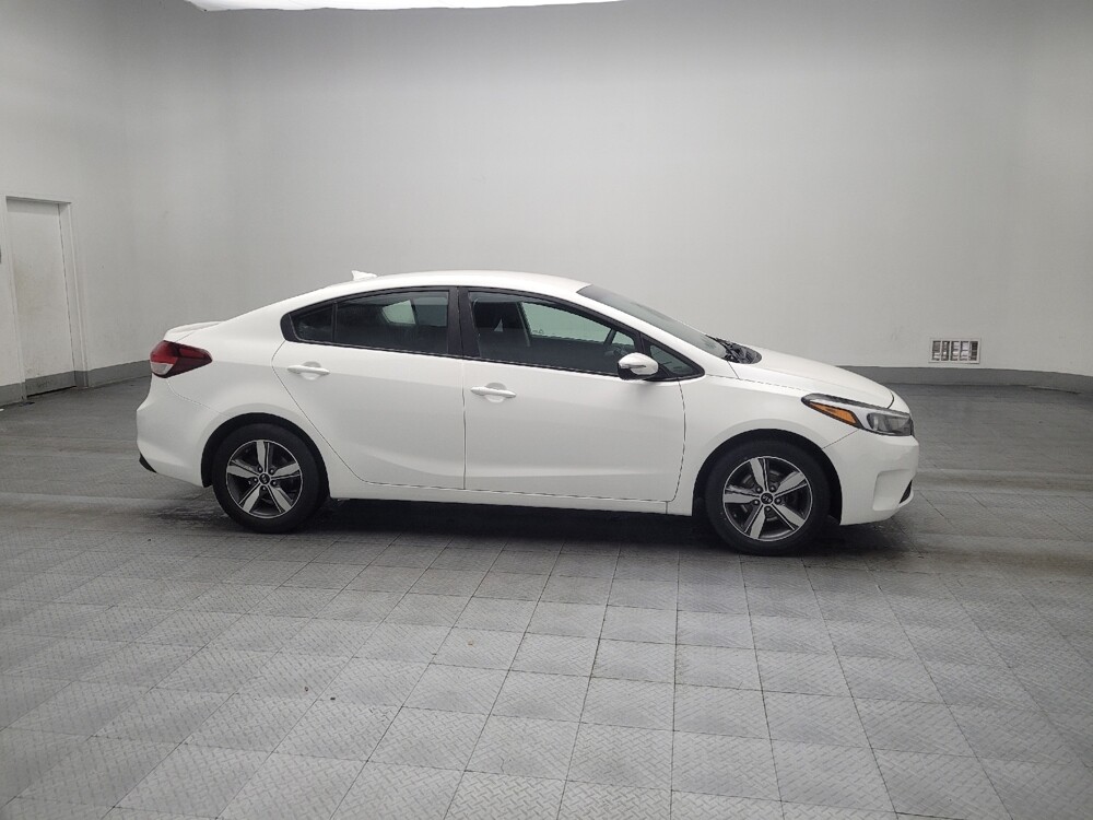 2018 Kia Forte in Union City, GA 30291 - 18062305 11