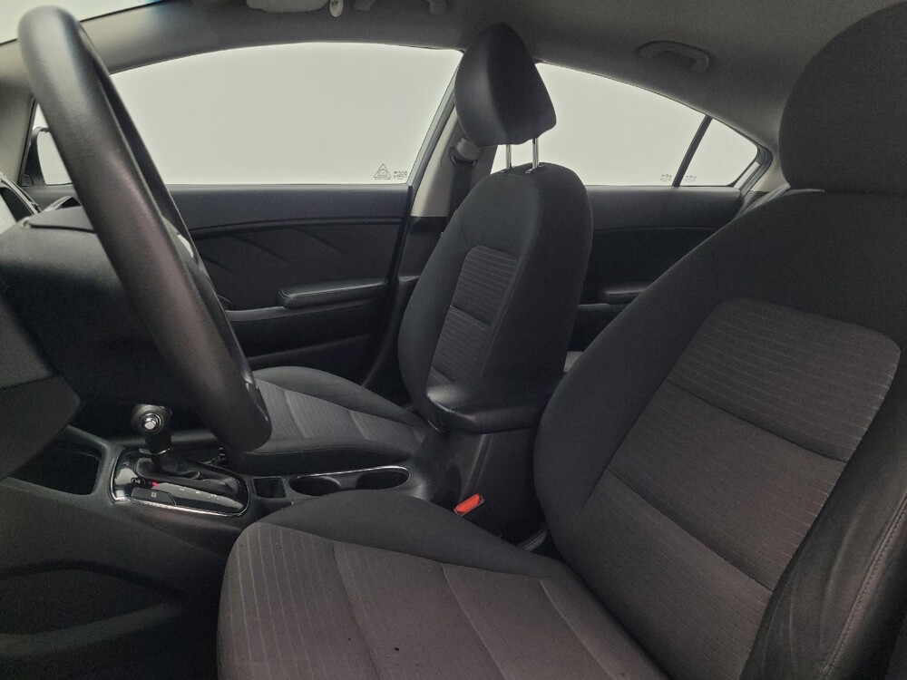 2018 Kia Forte in Union City, GA 30291 - 18062305 17