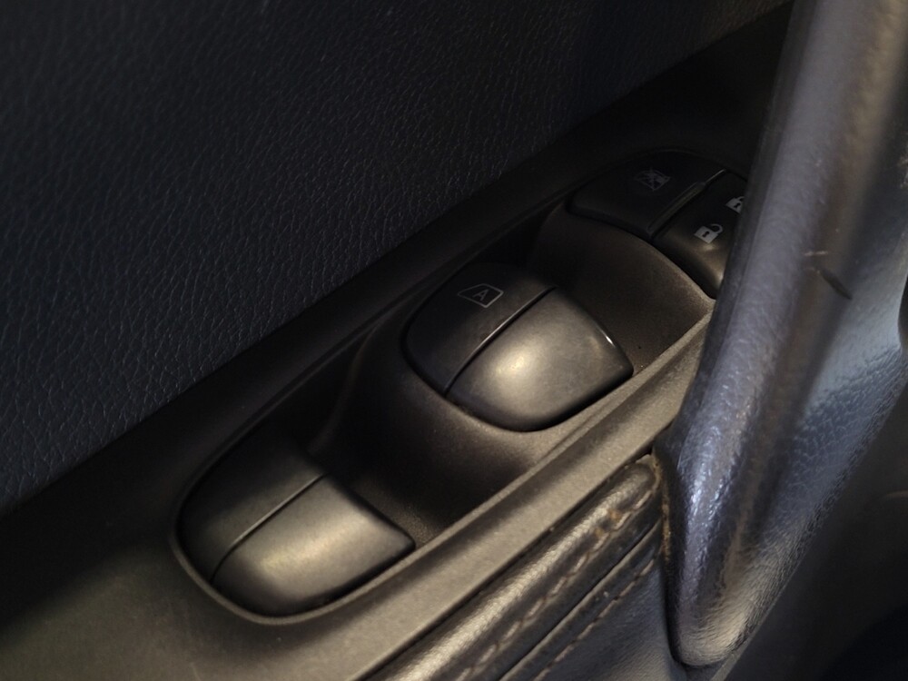 2020 Nissan Rogue Sport in Jacksonville, FL 32225 - 18062357 27