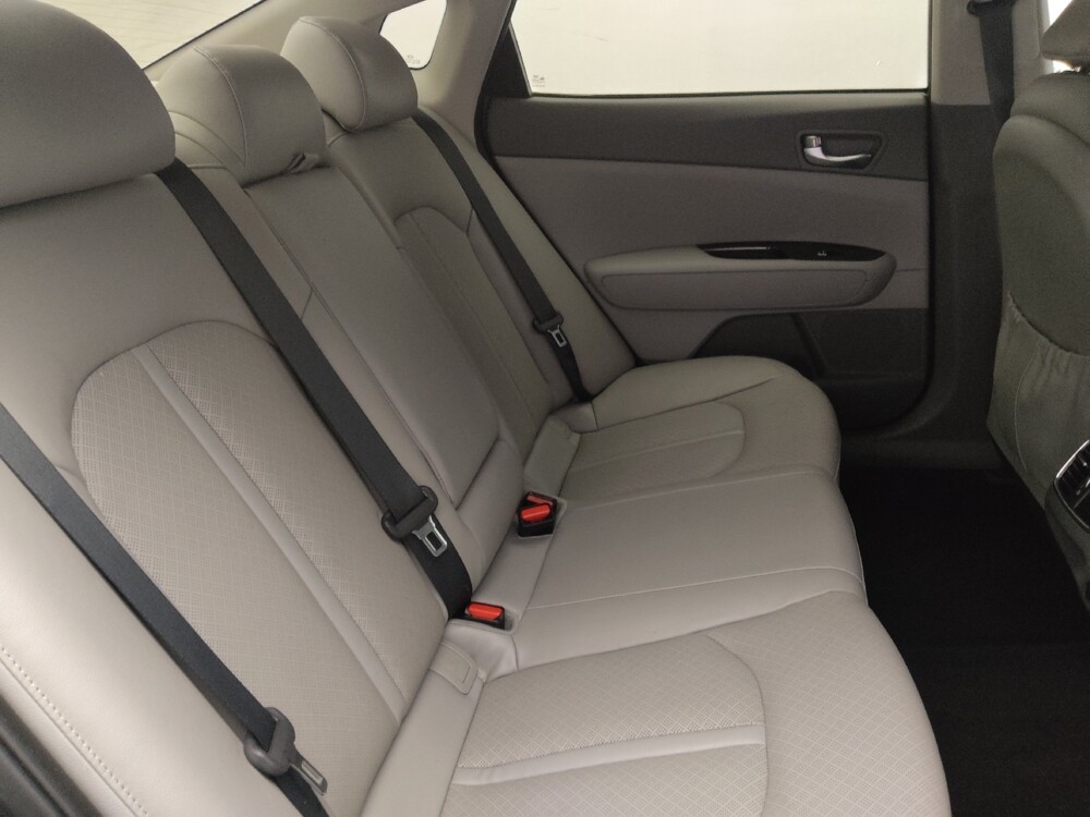 2016 Kia Optima in Gainesville, FL 32609 - 18062517 19