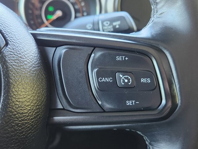 2021 Jeep Gladiator in Cinnaminson, NJ 08077 - 18062603 16