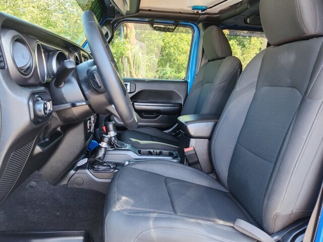 2021 Jeep Gladiator in Cinnaminson, NJ 08077 - 18062603 11