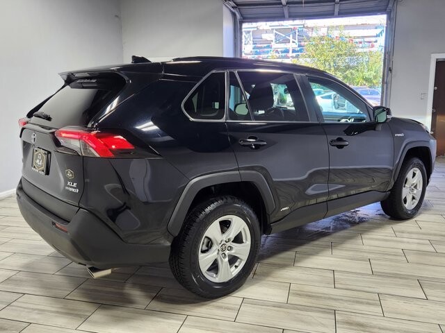 2021 Toyota RAV4 in Cinnaminson, NJ 08077 - 18062606 6