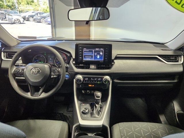 2021 Toyota RAV4 in Cinnaminson, NJ 08077 - 18062606 17