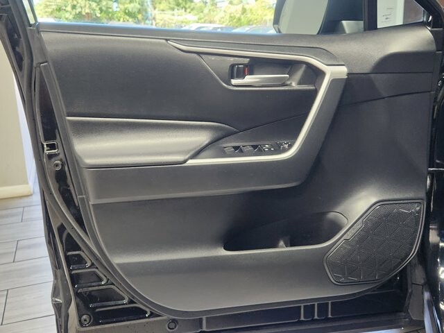 2021 Toyota RAV4 in Cinnaminson, NJ 08077 - 18062606 11