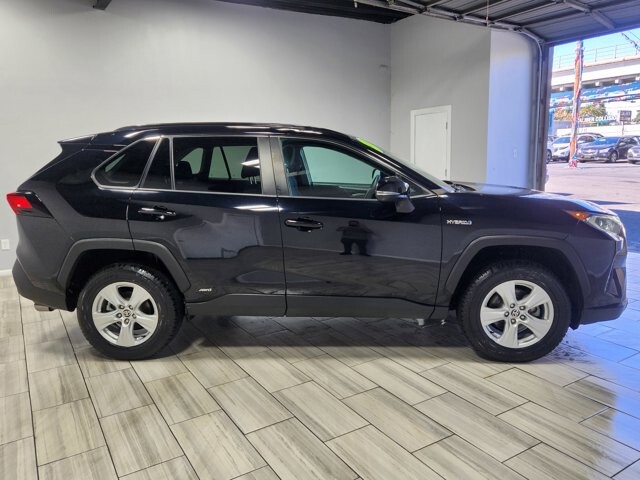 2021 Toyota RAV4 in Cinnaminson, NJ 08077 - 18062606 7