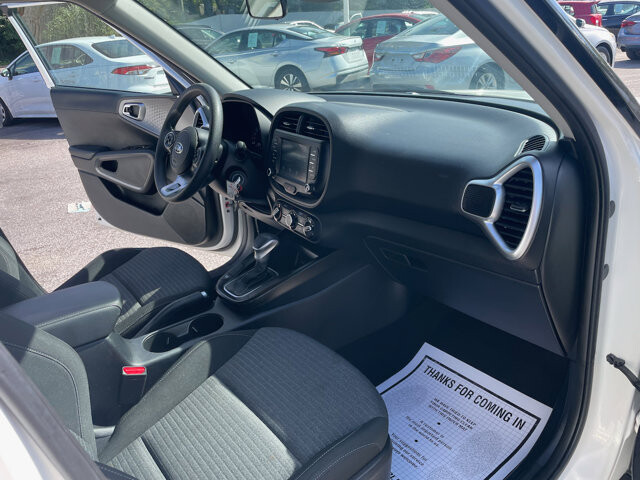 2021 Kia Soul in Baltimore, MD 21225 - 18062618 16