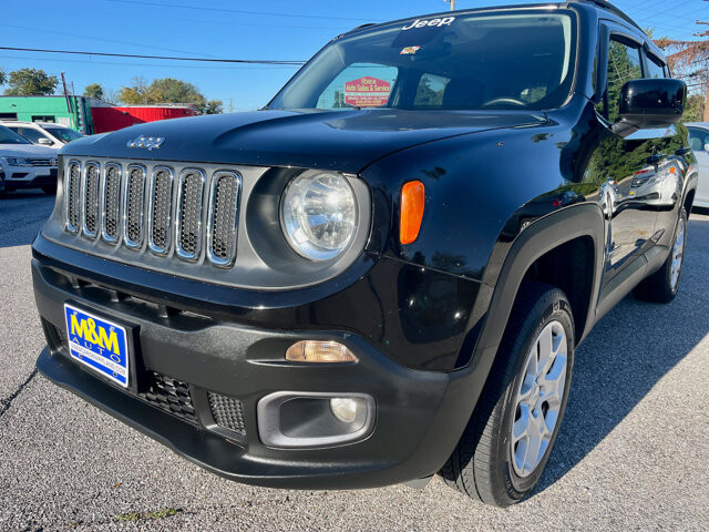 2015 Jeep Renegade in Baltimore, MD 21225 - 18062619 4