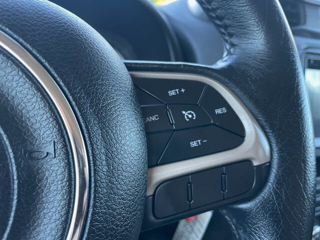 2015 Jeep Renegade in Baltimore, MD 21225 - 18062619 35