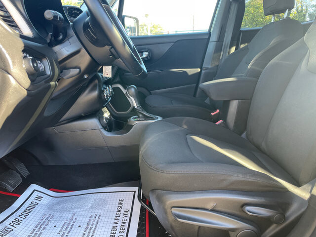 2015 Jeep Renegade in Baltimore, MD 21225 - 18062619 30