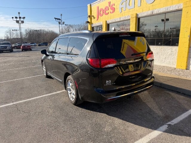 2020 Chrysler Pacifica in Indianapolis, IN 46222-4002 - 18062620 7