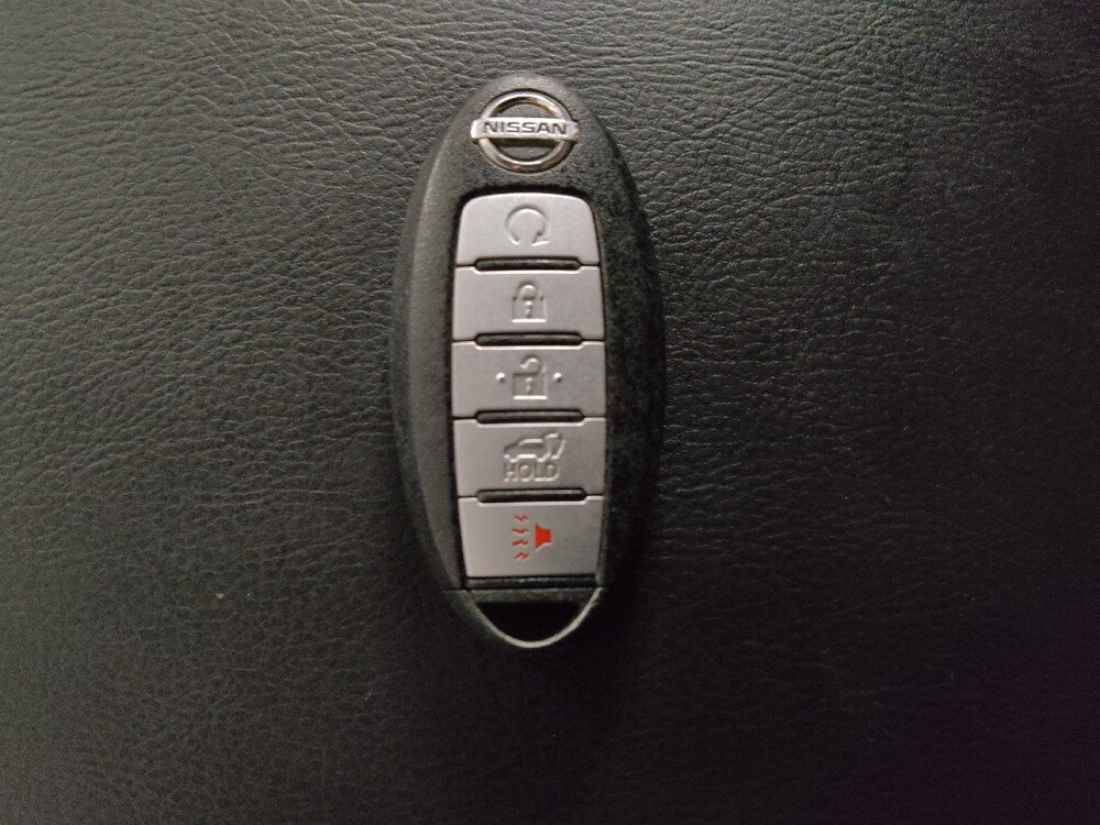 2017 Nissan Pathfinder in Jackson, MS 39211 - 18062658 32