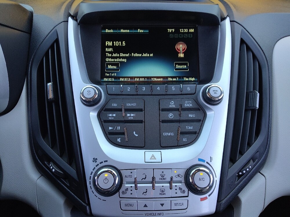 2017 Chevrolet Equinox in Phoenix, AZ 85022 - 18062676 25