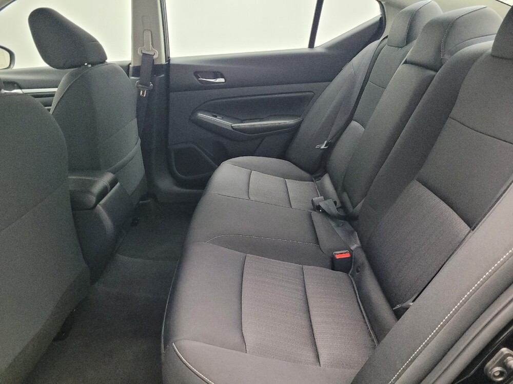 2022 Nissan Altima in Gainesville, FL 32609 - 18062694 18