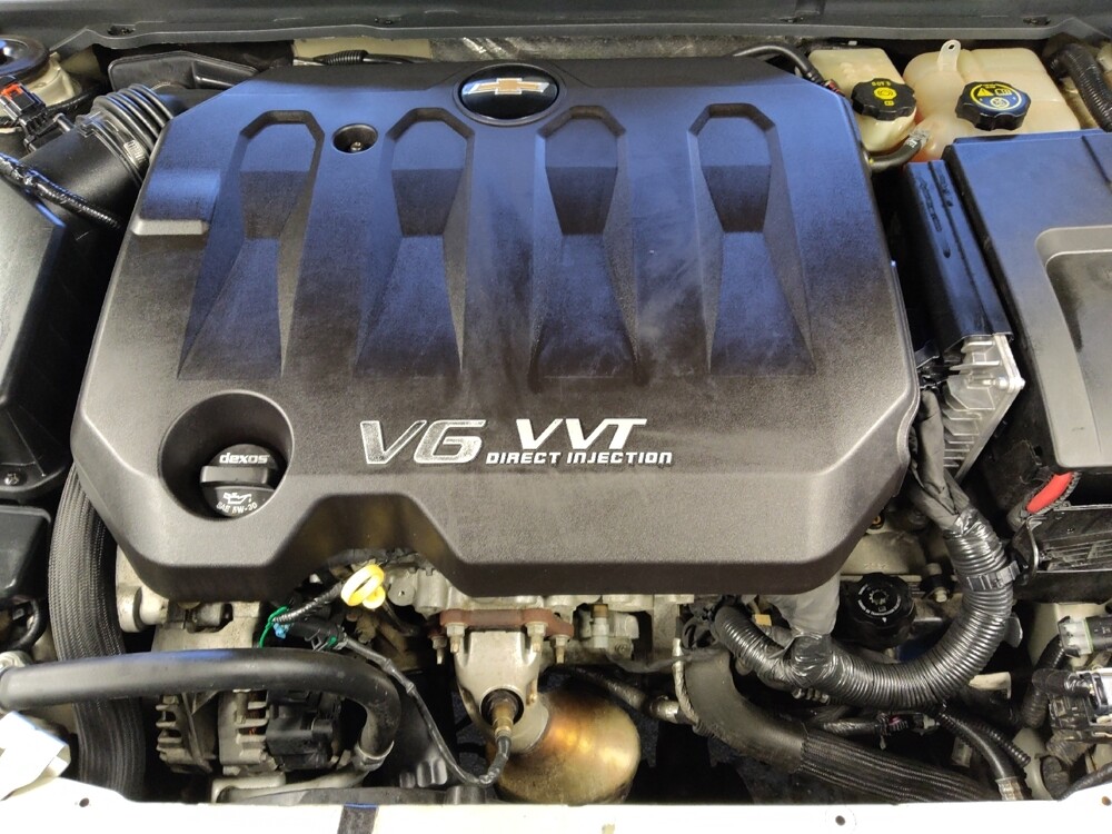 2014 Chevrolet Impala in Houston, TX 77060 - 18062749 30