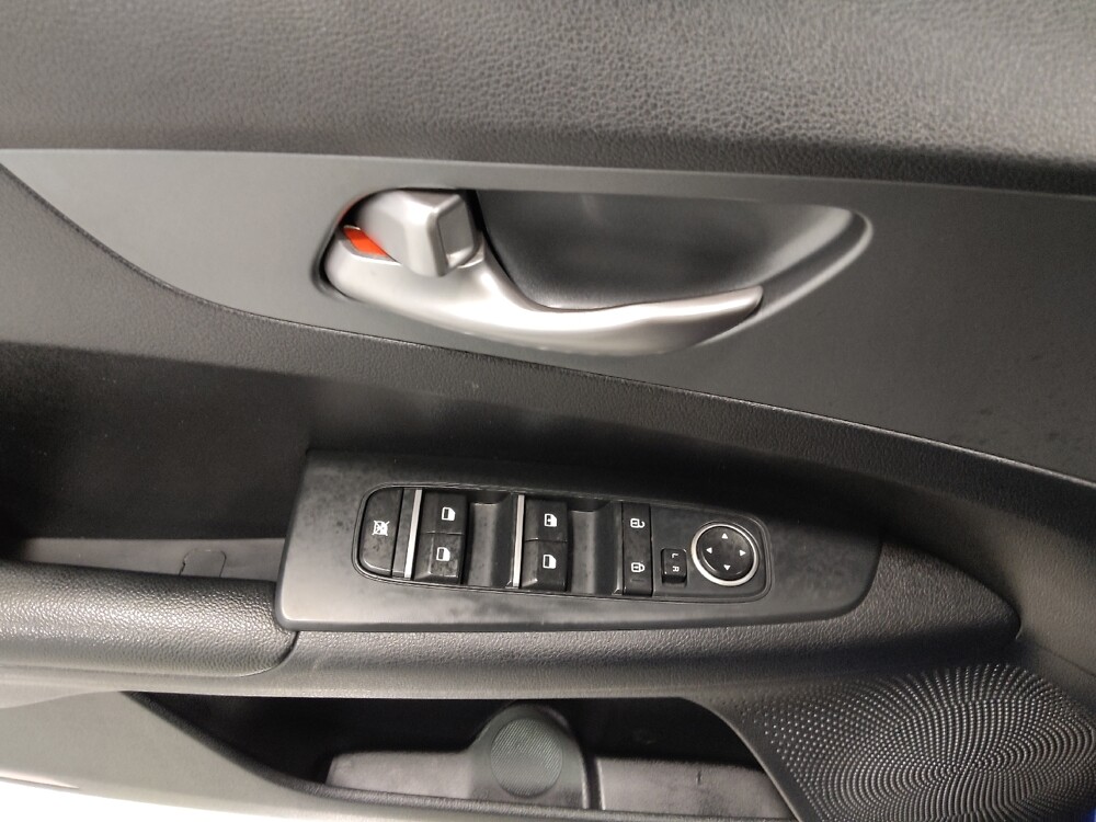 2020 Kia Forte in Columbus, OH 43228 - 18062785 27