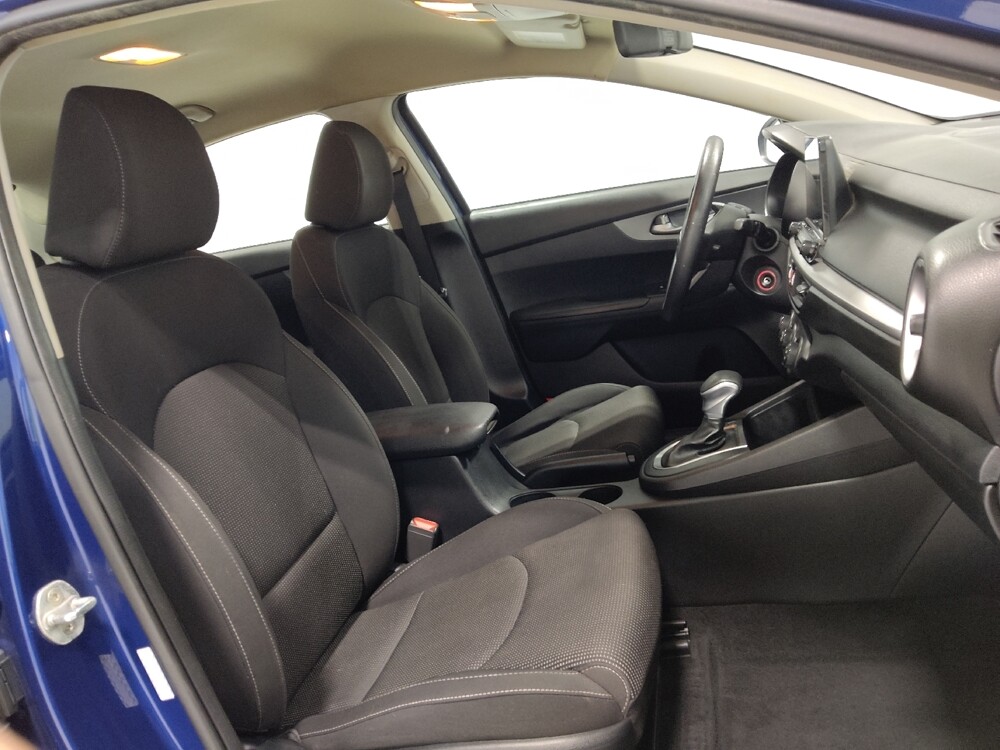 2020 Kia Forte in Columbus, OH 43228 - 18062785 21