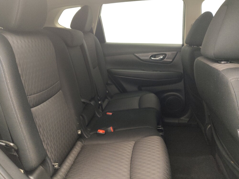 2018 Nissan Rogue in Gainesville, FL 32609 - 18062843 19