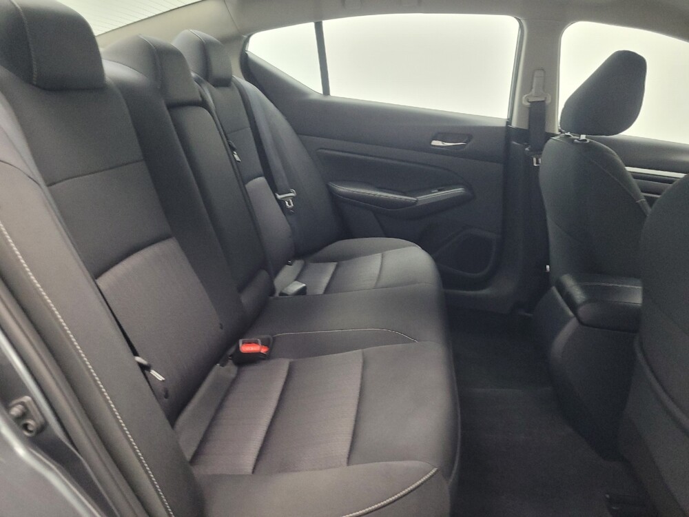 2022 Nissan Altima in Indianapolis, IN 46219 - 18062856 19