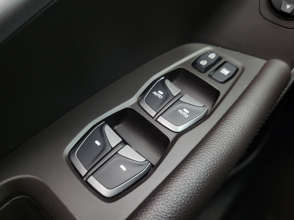 2017 Hyundai Santa Fe in Indianapolis, IN 46219 - 18062860 27