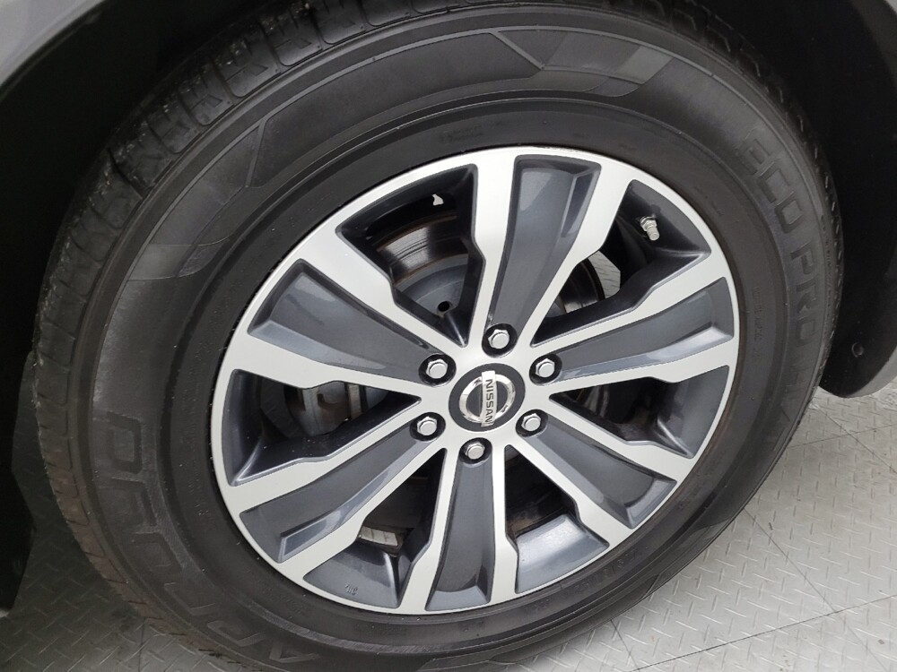 2020 Nissan Armada in Toledo, OH 43617 - 18062915 31