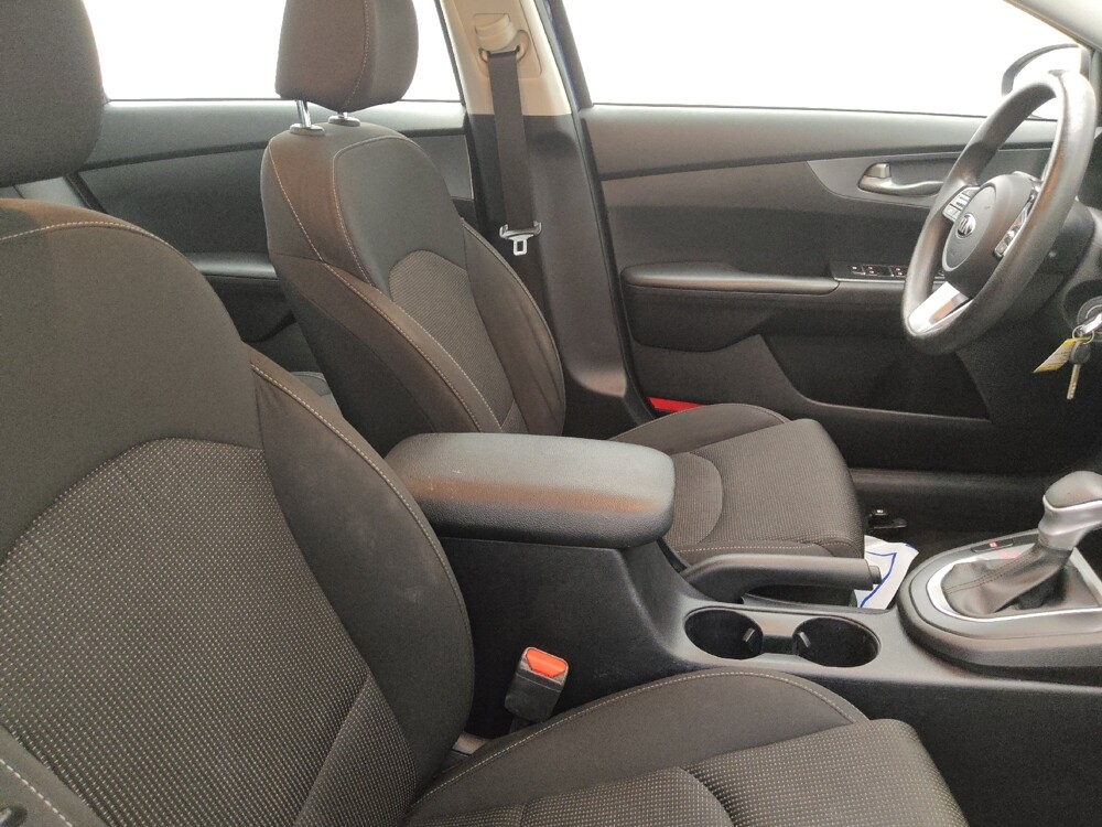 2019 Kia Forte in Lakeland, FL 33815 - 18062989 21