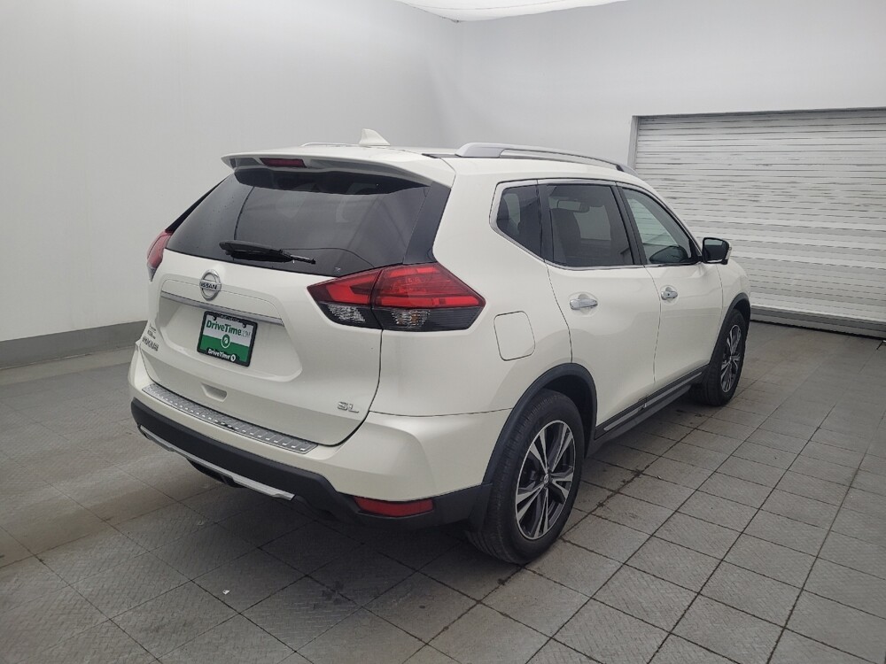 2017 Nissan Rogue in Lakeland, FL 33815 - 18062990 9