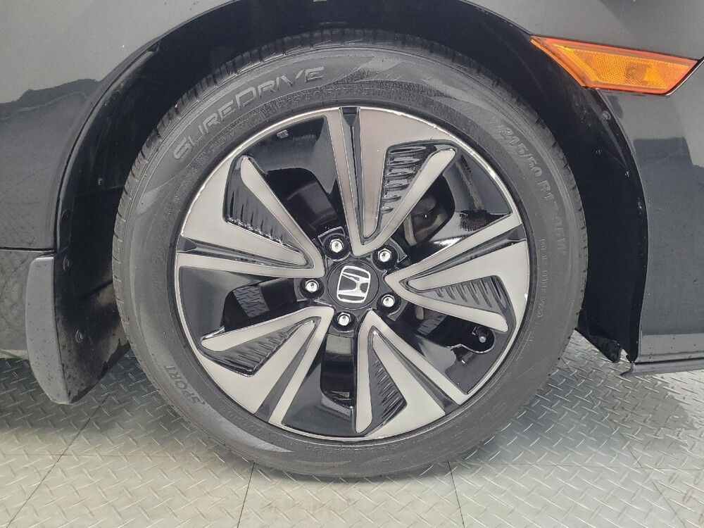 2017 Honda Civic in Highland, IN 46322 - 18063036 31