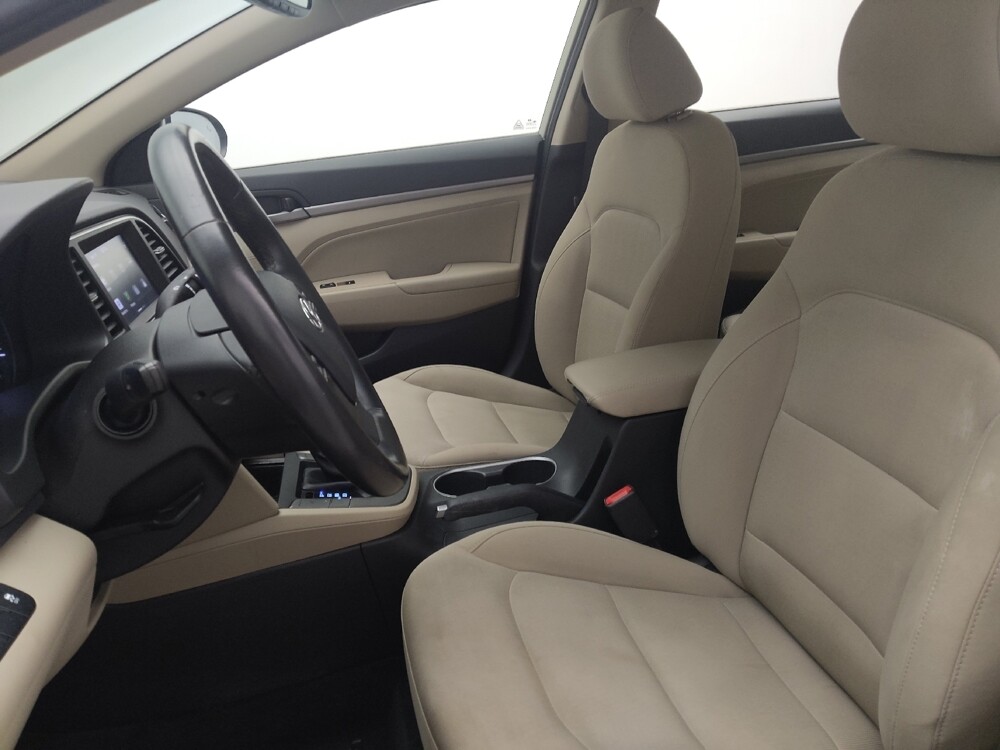 2017 Hyundai Elantra in Hialeah, FL 33014 - 18063051 17