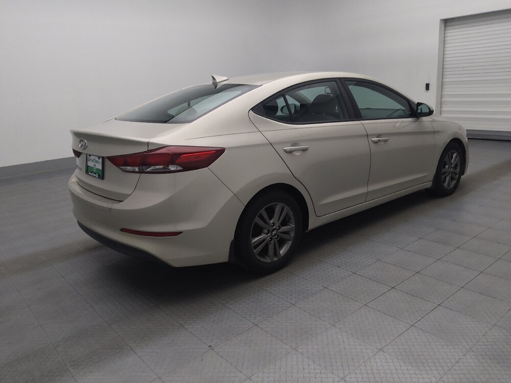 2017 Hyundai Elantra in Hialeah, FL 33014 - 18063051 10