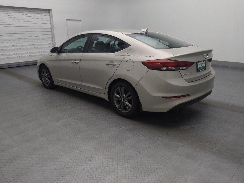 2017 Hyundai Elantra in Hialeah, FL 33014 - 18063051 3