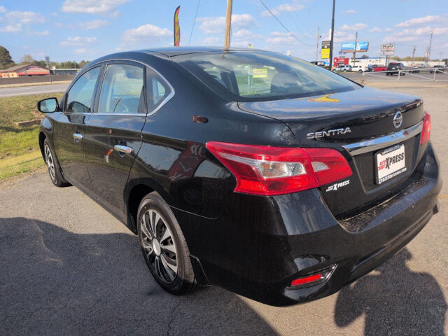 2019 Nissan Sentra in North Little Rock, AR 72117-1620 - 18063078 3