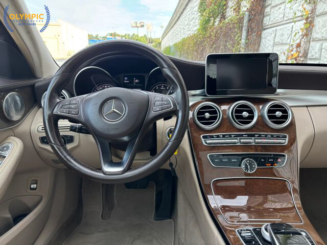 2015 Mercedes-Benz C 300 in Decatur, GA 30032 - 18063085 20