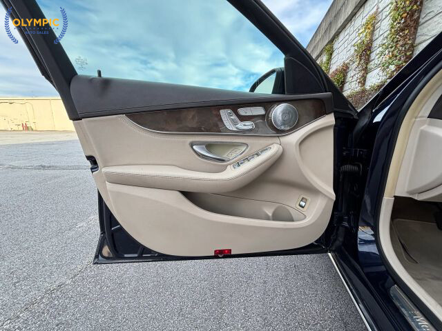 2015 Mercedes-Benz C 300 in Decatur, GA 30032 - 18063085 43