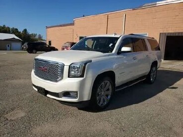 2015 GMC Yukon XL in Wadena, MN 56482