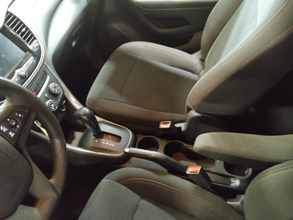 2021 Chevrolet Trax in Lewisville, TX 75067 - 18063138 26