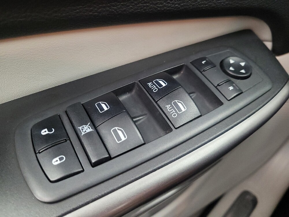 2019 Jeep Cherokee in Madison, TN 37115 - 18063208 27