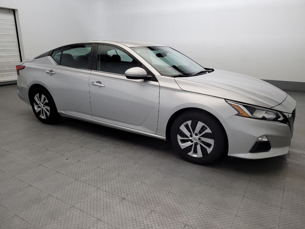 2020 Nissan Altima in Plymouth Meeting, PA 19462 - 18063236 11