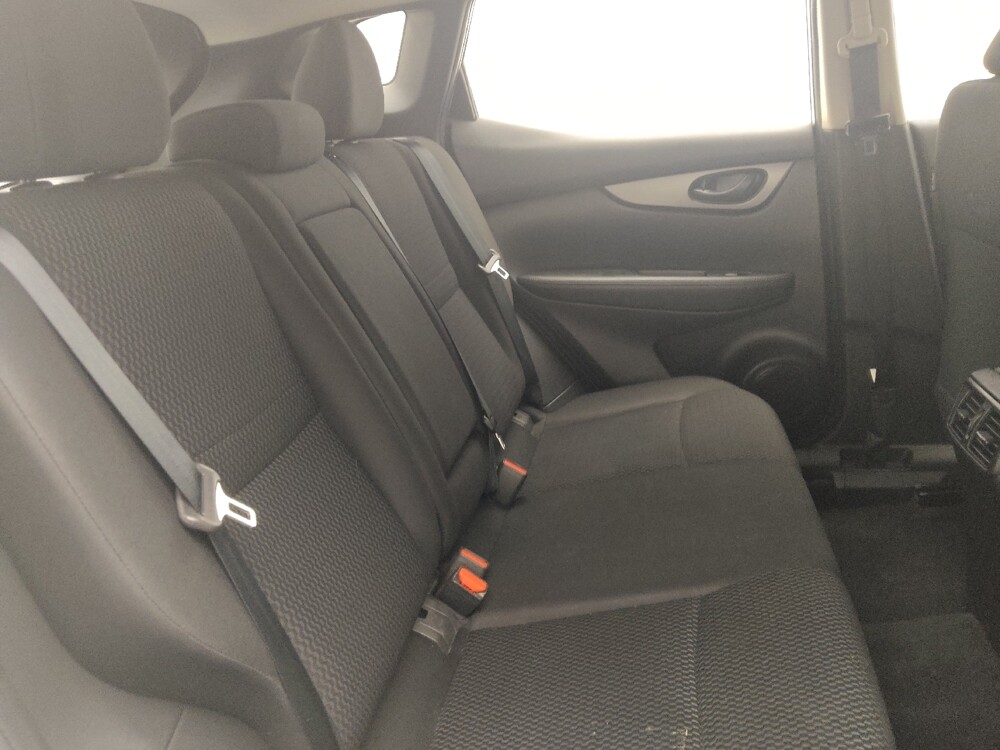 2019 Nissan Rogue Sport in Savannah, GA 31419 - 18063268 19