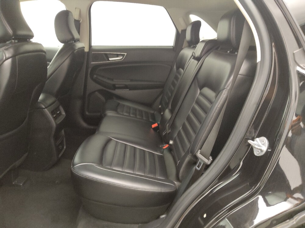 2022 Ford Edge in Wichita, KS 67207 - 18063327 18