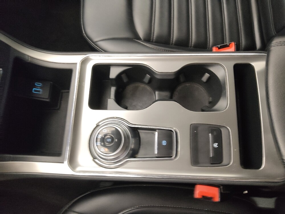 2022 Ford Edge in Wichita, KS 67207 - 18063327 26