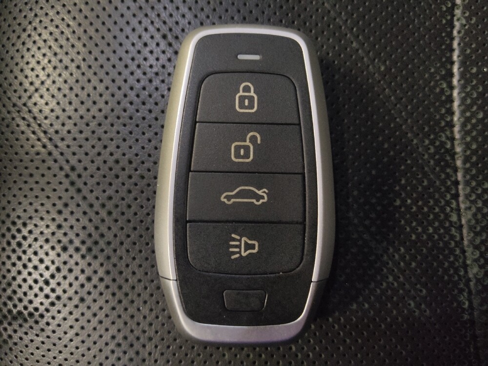 2019 GMC Terrain in Houston, TX 77060 - 18063329 32