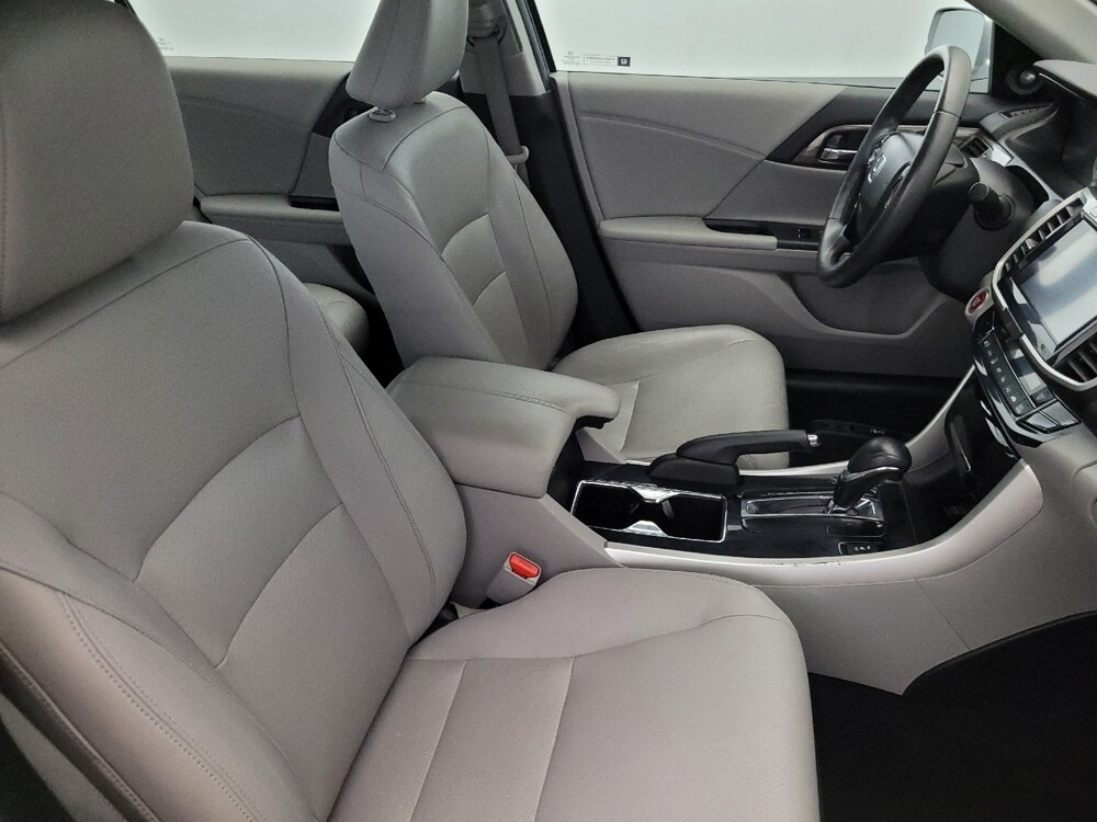 2017 Honda Accord in Temple Hills, MD 20746 - 18063331 21