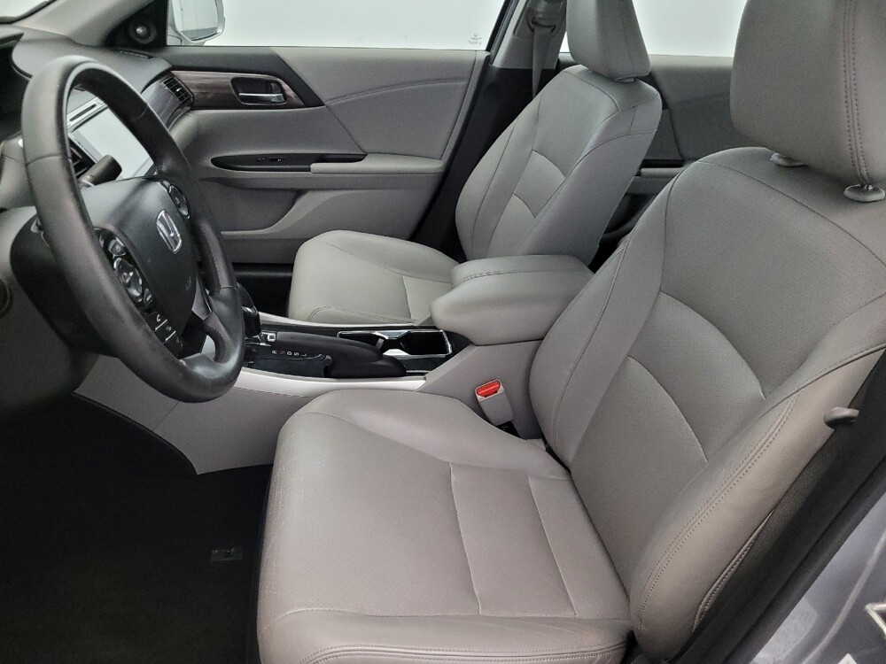 2017 Honda Accord in Temple Hills, MD 20746 - 18063331 17