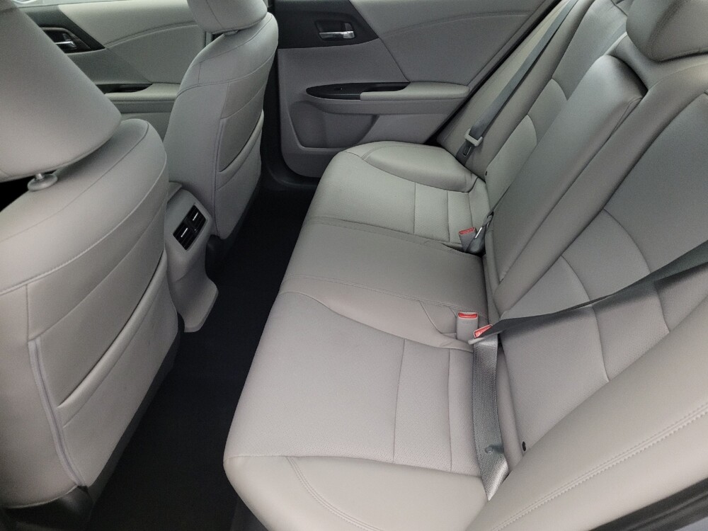 2017 Honda Accord in Temple Hills, MD 20746 - 18063331 18