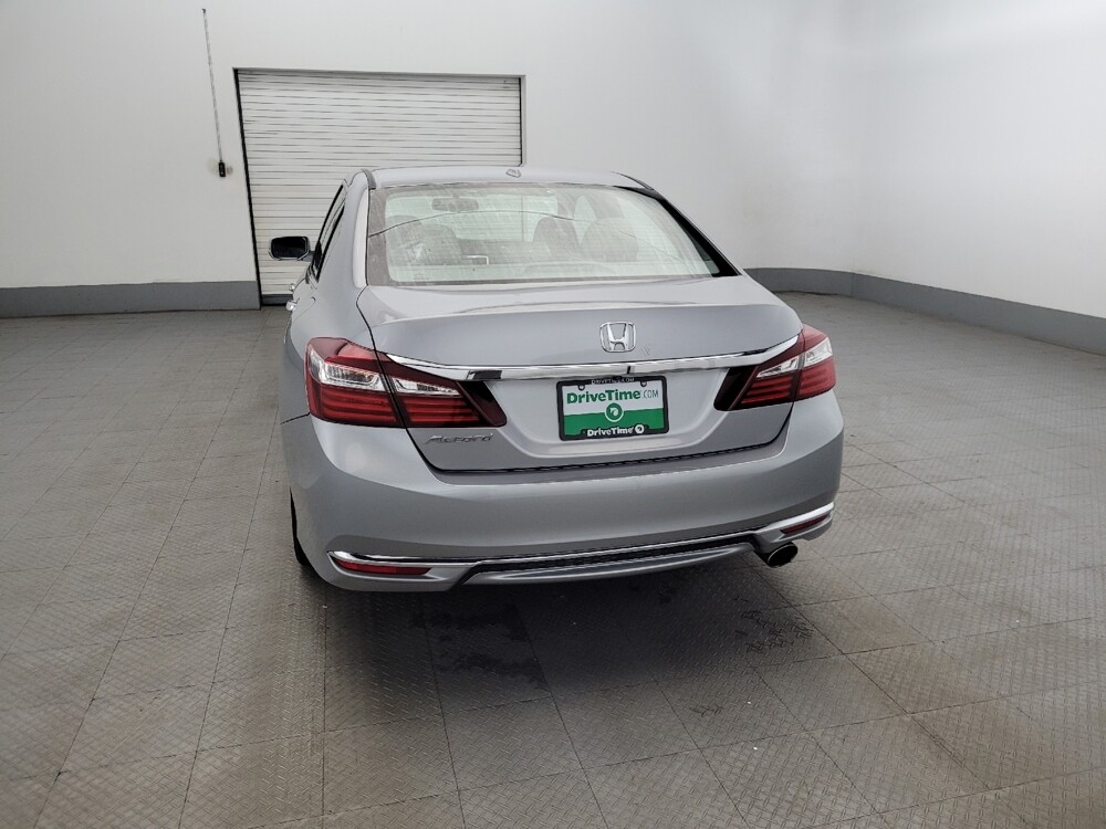 2017 Honda Accord in Temple Hills, MD 20746 - 18063331 6