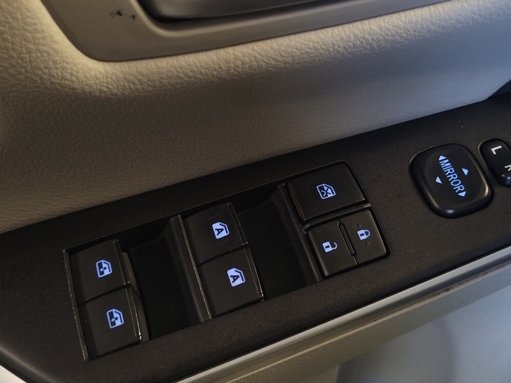 2017 Toyota Camry in Tallahassee, FL 32304 - 18063553 27