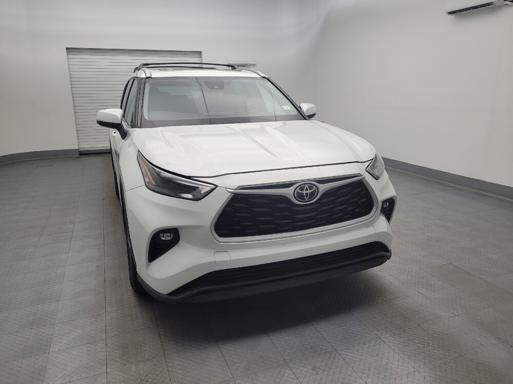 2022 Toyota Highlander in Louisville, KY 40258 - 18063582 14
