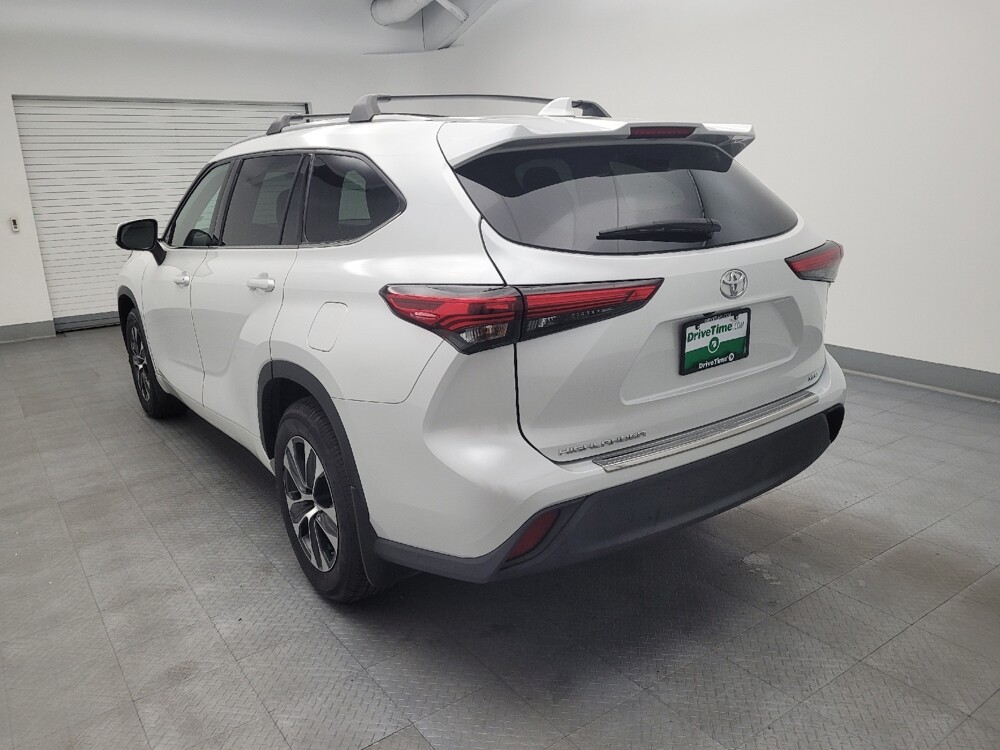 2022 Toyota Highlander in Louisville, KY 40258 - 18063582 5