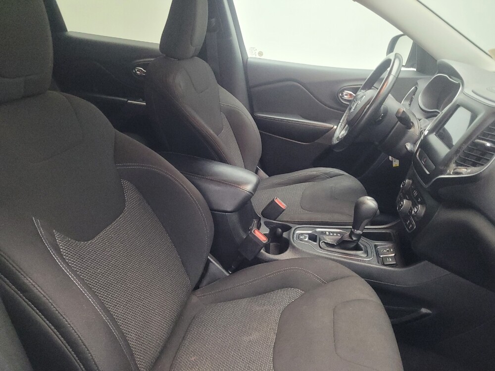 2019 Jeep Cherokee in Stone Mountain, GA 30083 - 18063683 21